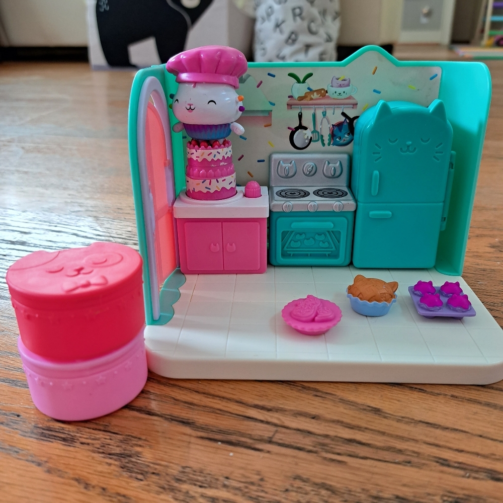 Cakey Room